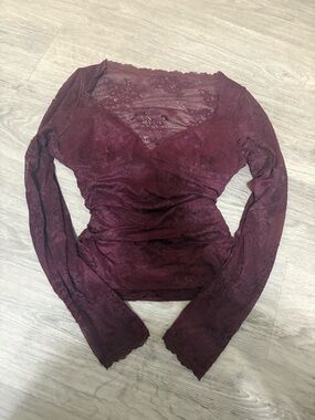 Abercrombie & Fitch Burgundy Lace Long Sleeve V-Neck Top